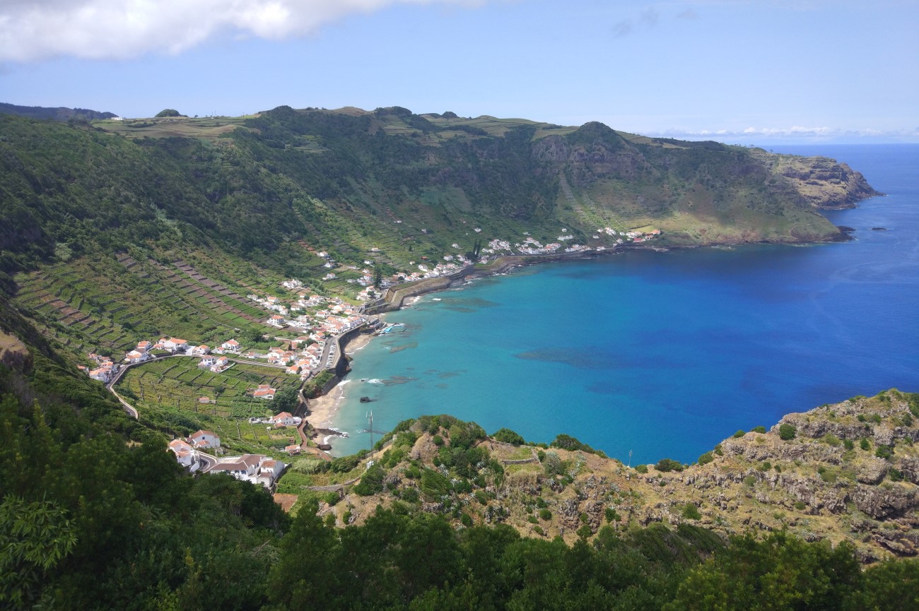 Santa Maria (Azores): a guide to visit the island [with map] on