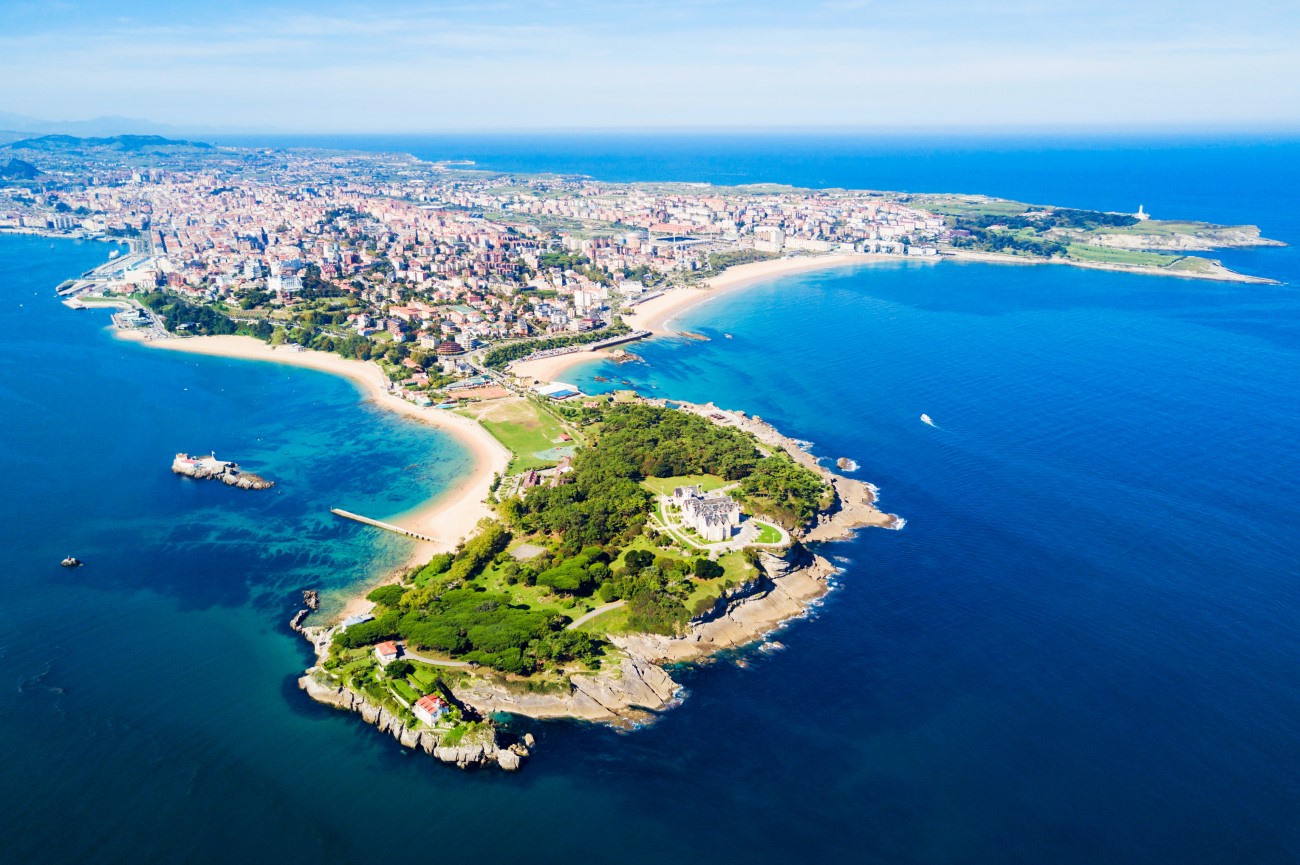 Santander: the coastal city that comes alive with locals for the