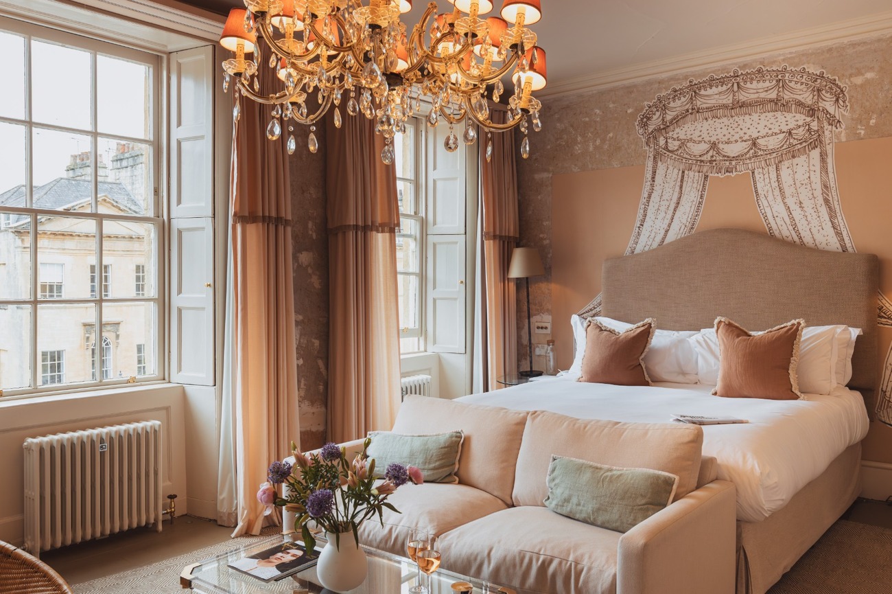 Pulteney Room, No.15 by GuestHouse, Bath, UK