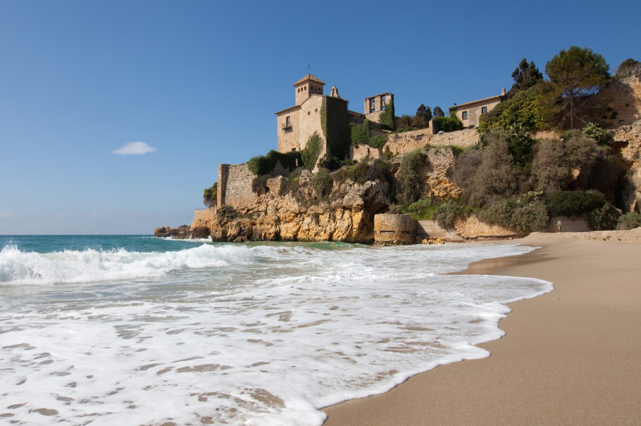 Castle of Tamarit seen from the beach, Tarragona province, Catalonia, Spain